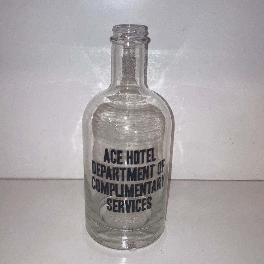 🛎🗝 ACE HOTEL x ALEX CALDERWOOD 1 Liter Thick Glass Amenity Bottle 🛏🛎